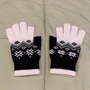 NWOT Women’s Gloves